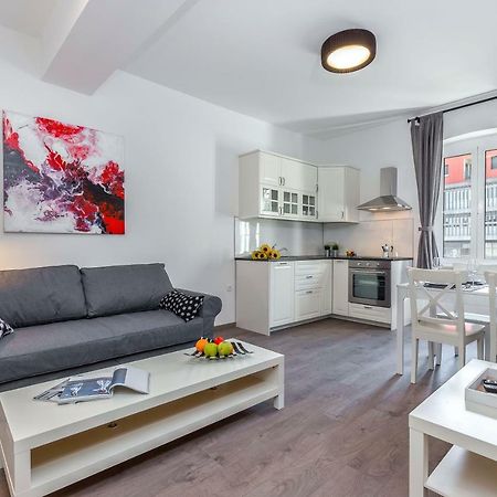 Stay In Rijeka Bagian luar foto