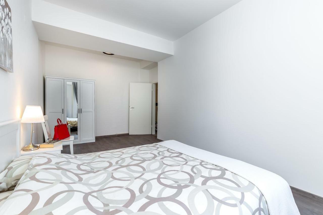 Stay In Rijeka Bagian luar foto